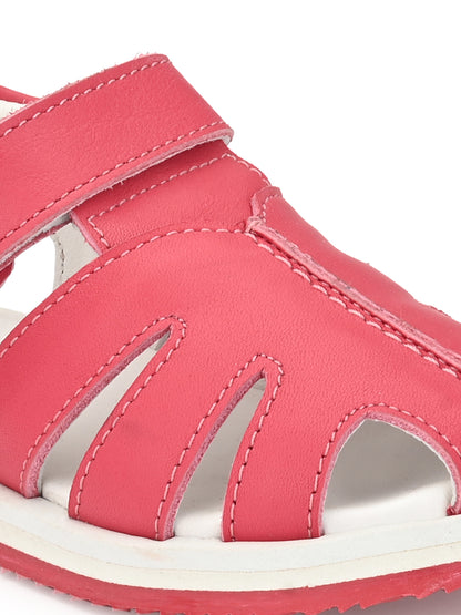 Tuskey Hollow Round Toe Sandals - Pink